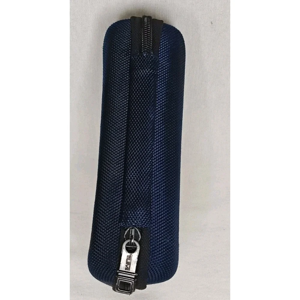TUMI for Delta Hard Case Shell‎ Toiletry Cosmetic Travel Kit Blue Hard Case Only